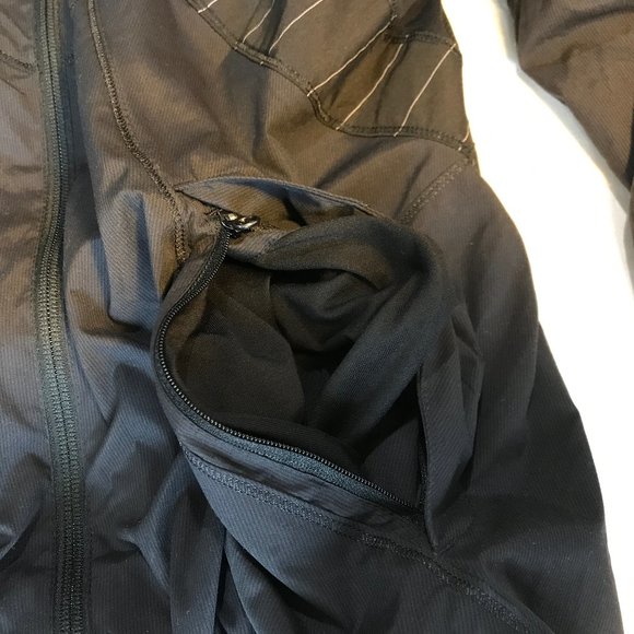 Like New Lululemon Run: Hustle Jacket - Picture 13 of 15